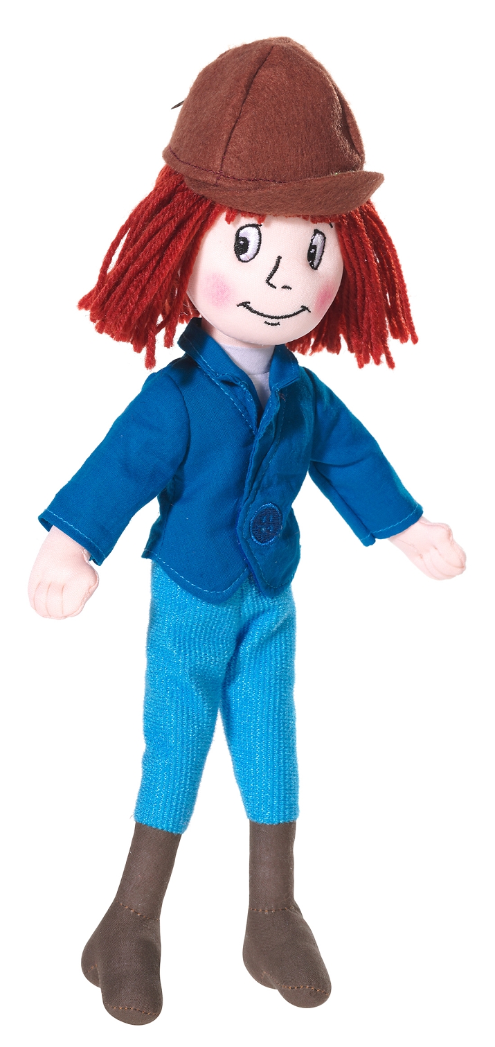 Kuschelpuppe mit rotem Haar und braunem Hut Eine Stoffpuppe mit roten Haaren, blauem Outfit und braunem Hut, die lächelt.